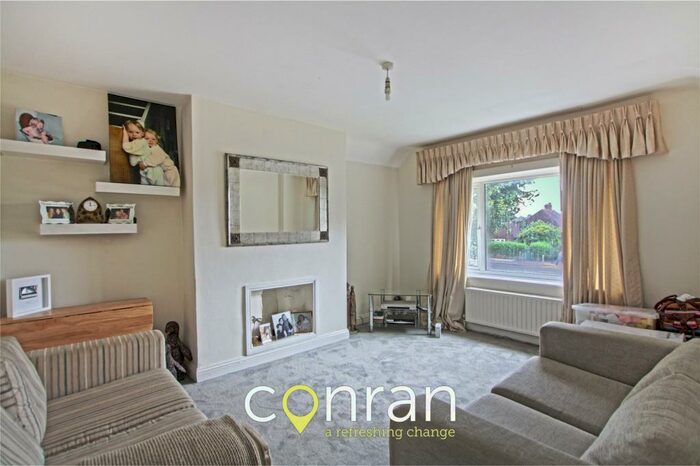 2 Bedroom Apartment To Rent In Westhorne Avenue, Eltham, SE9
