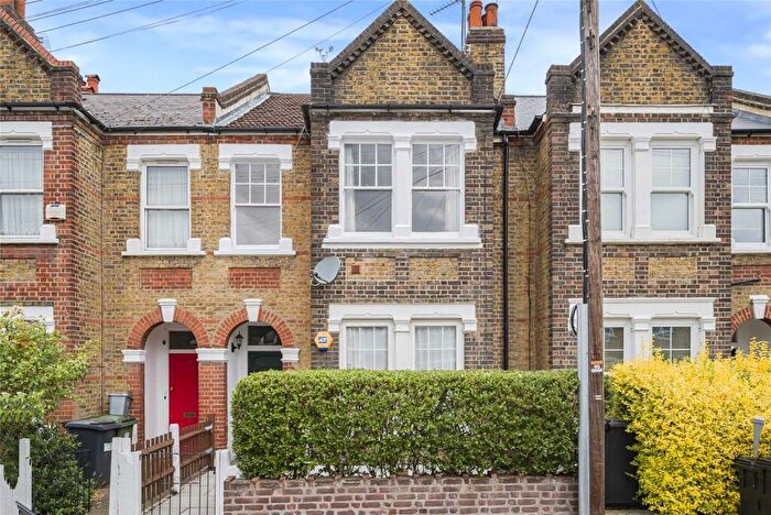 1 Bedroom Apartment For Sale In Overcliff Road, London, SE13
