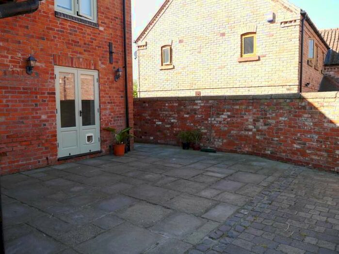 5 Bedroom Property To Rent In Bolton Lane Hose, LE14