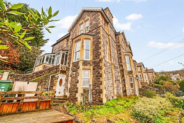 3 Bedroom Flat For Sale In Arundell Road, Weston-Super-Mare, BS23