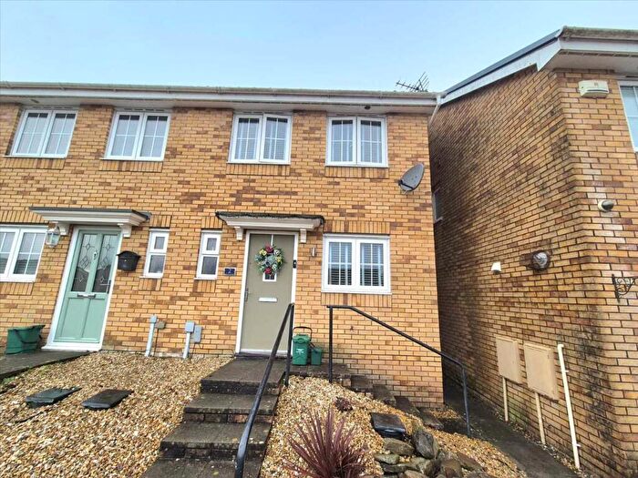 2 Bedroom Semi Detached House For Sale In Clos Gellfaelog, Tonypandy, CF40