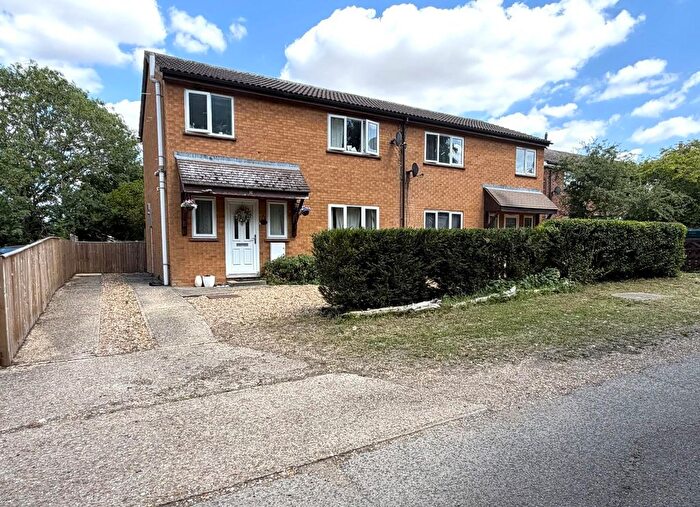 3 Bedroom Semi-Detached House For Sale In Primrose Walk, Little Gransden, SG19
