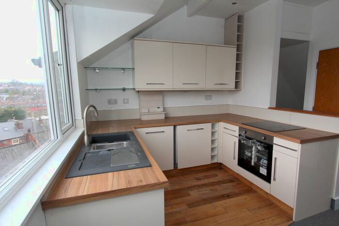 1 Bedroom Flat To Rent In Aukley Road, Sheffield, S8