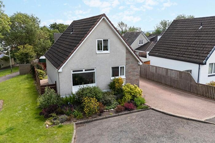 4 Bedroom Detached House For Sale In Buchan Drive, Perth, PH1