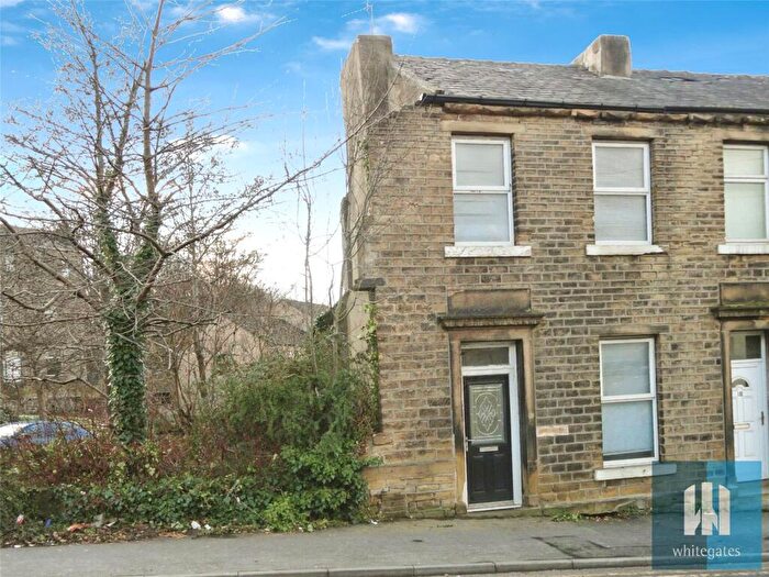 2 Bedroom End Of Terrace House To Rent In Newsome Road, Newsome, Huddersfield, West Yorkshire, HD4