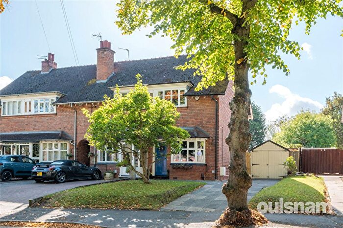 3 Bedroom End Of Terrace House For Sale In Raddlebarn Road, Bournville Village Trust, Selly Oak, Birmingham, B29