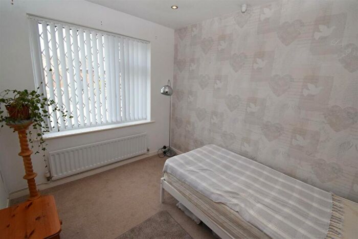 2 Bedroom Bungalow For Sale In Whitehouse Close, Shelton Lock, Derby, DE24