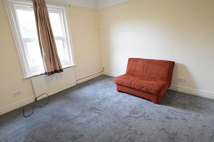 1 Bedroom Flat To Rent In Parkwood Road, Southbourne, Bournemouth, BH5