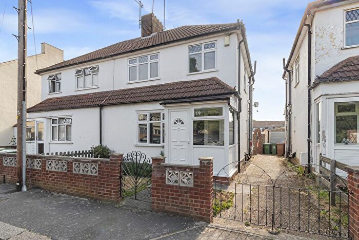 3 Bedroom Semi-Detached House For Sale In Rushdene, Abbey Wood, SE2