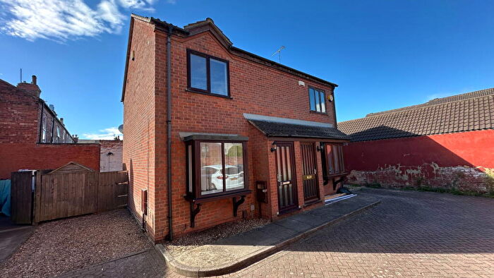 2 Bedroom Semi-Detached House For Sale In Craven Mews, Lincoln, LN5