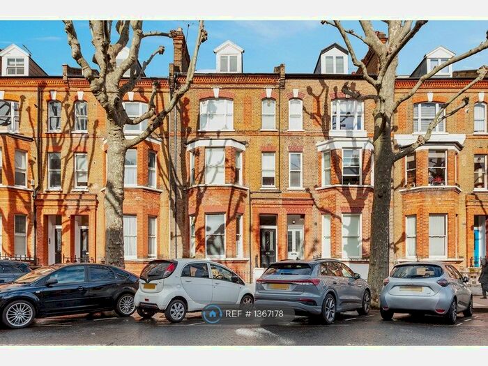 2 Bedroom Flat To Rent In Randolph Avenue, London, W9