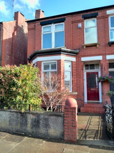 3 Bedroom Semi-Detached House To Rent In Mirfield Drive, Monton, M30
