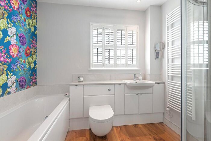 3 Bedroom Semi-Detached House For Sale In Coltsfoot Close, Burghfield Common, Reading, Berkshire, RG7