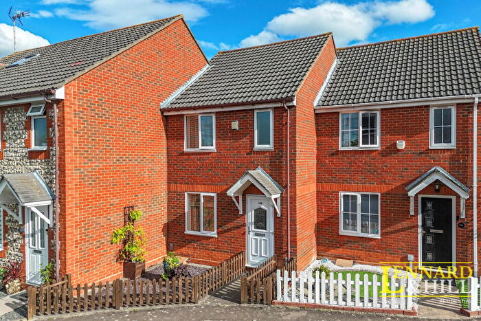 2 Bedroom Terraced House For Sale In Gilbert Road, Chafford Hundred, Grays, RM16