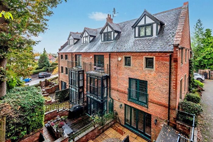 4 Bedroom Town House For Sale In Oldfield Road, Altrincham, WA14
