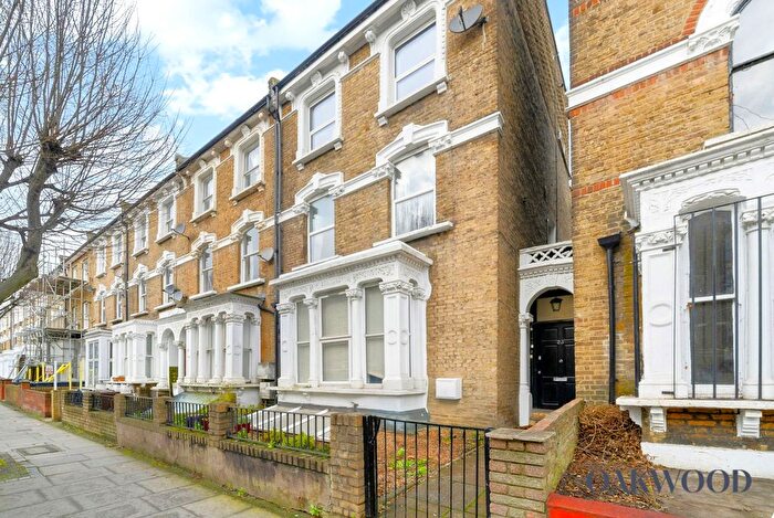 1 Bedroom Flat For Sale In Brownswood Road, London, N4