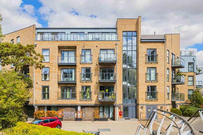 2 Bedroom Penthouse To Rent In The Embankment, Nash Mills Wharf, HP3