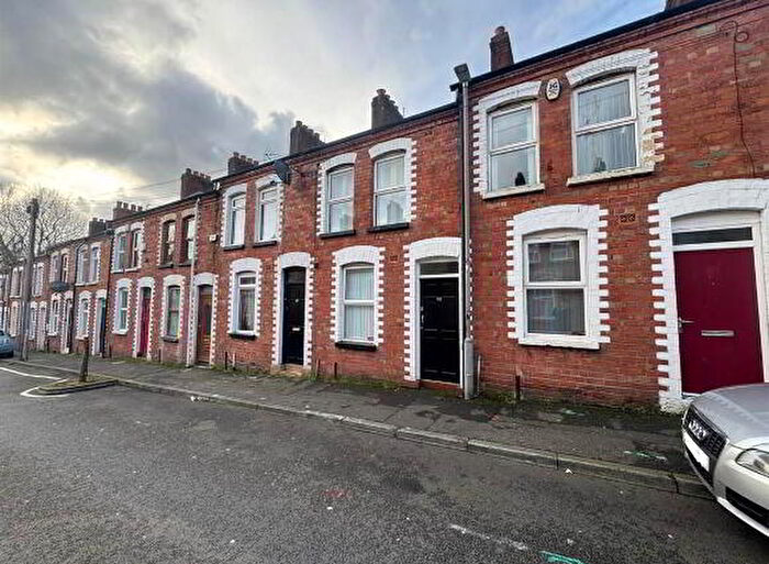 4 Bedroom Mid Terraced House For Sale In Damascus Street, Belfast, BT7