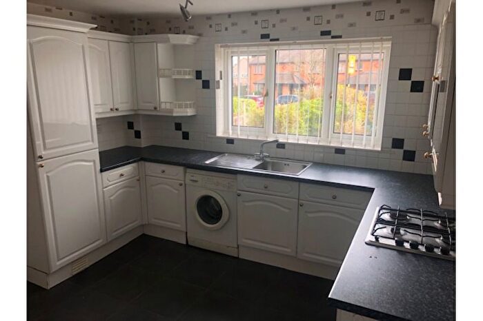 2 Bedroom End Terrace House To Rent In Primrose Hill, Kings Norton, Birmingham, B38