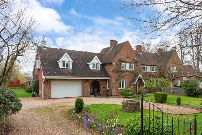 4 Bedroom Cottage For Sale In Peckleton Lane, Leicester Forest West, LE9