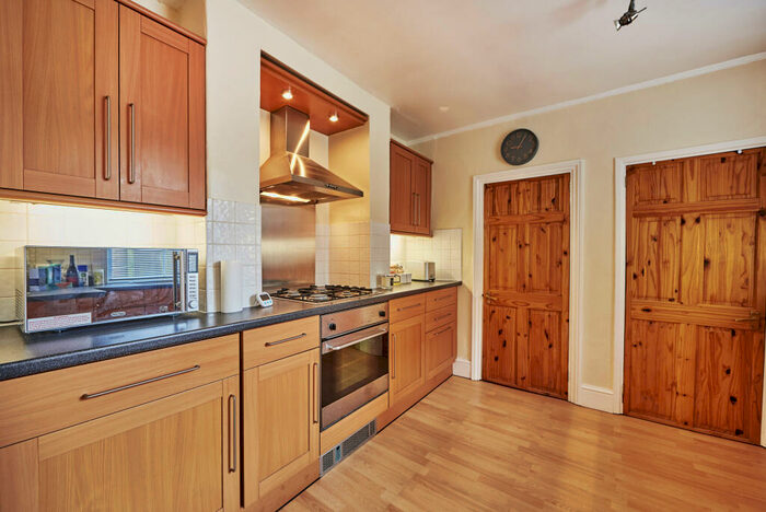 1 Bedroom Maisonette To Rent In Cowper Road, Harpenden, Hertfordshire, AL5