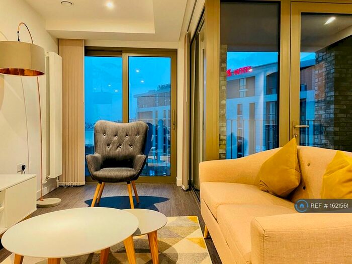 1 Bedroom Flat To Rent In Western Gateway, London, E16