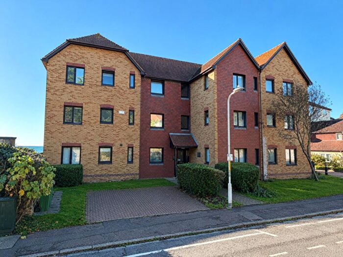 2 Bedroom Flat To Rent In The Riviera, Sandgate, Folkestone, CT20