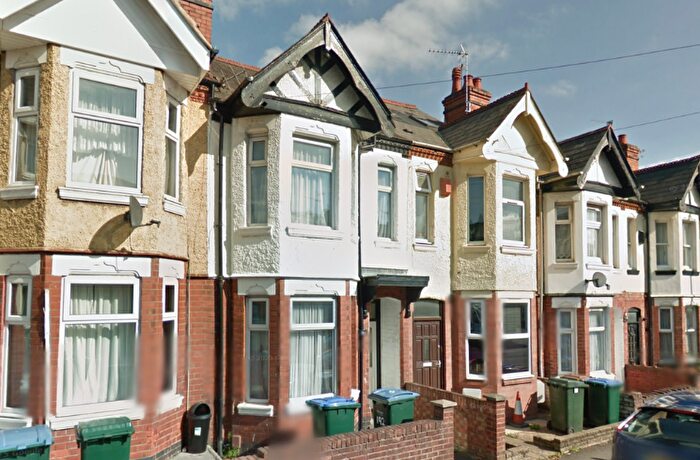 3 Bedroom Terraced House For Sale In Earlsdon Avenue North, Coventry, CV5