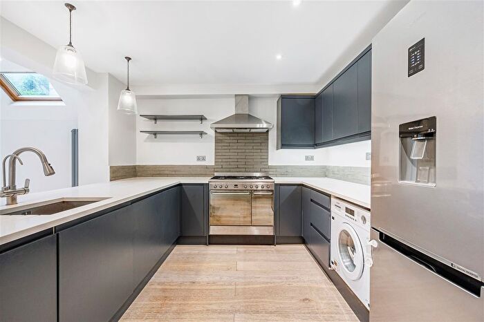 5 Bedroom Terraced House To Rent In Brackenbury Road, London, W6