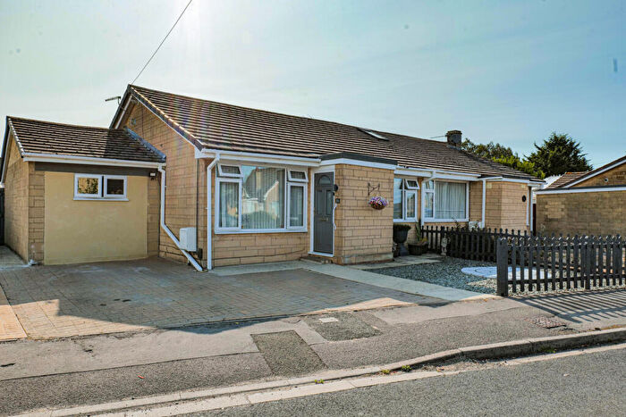 2 Bedroom Semi-Detached Bungalow For Sale In Sherwood Avenue, Melksham, SN12