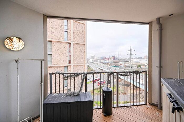 2 Bedroom Flat For Sale In Discovery Tower, , Canning Town, London, E16