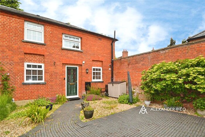 2 Bedroom Semi Detached House For Sale In Horn Street, Winslow, Buckingham, MK18