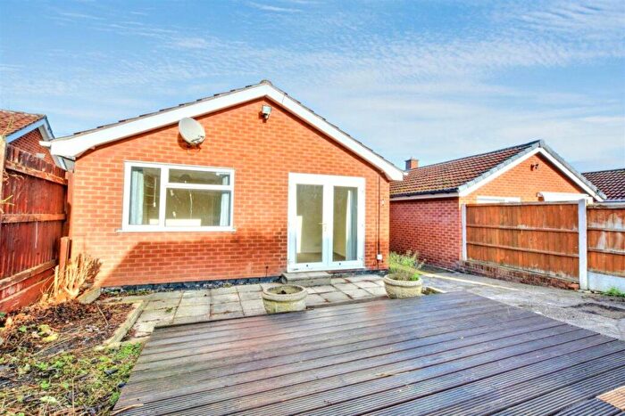 2 Bedroom Bungalow To Rent In Grenville Drive, Ilkeston., DE7
