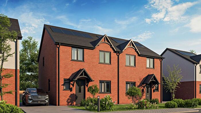 3 Bedroom Semi Detached House For Sale In Ailstone Mews, Old Birmingham Road, B60