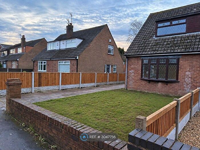 2 Bedroom Semi-Detached House To Rent In Delphside Close, Wigan, WN5