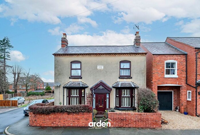 4 Bedroom Detached House For Sale In New Road, Astwood Bank, B96