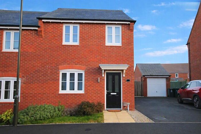 3 Bedroom House To Rent In Herbert Drive, Hartshorne, DE11