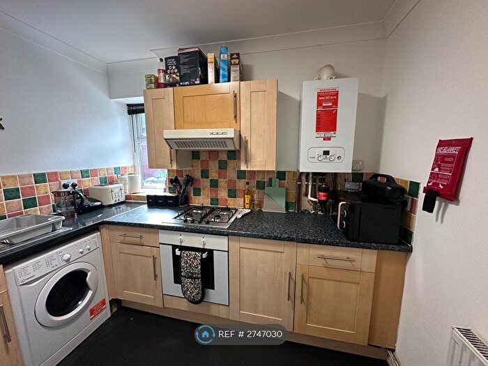 1 Bedroom Flat To Rent In Monthermer Road, Cardiff, CF24