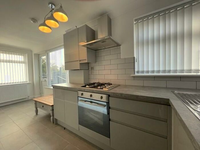 4 Bedroom House To Rent In Sprowston Road, Norwich, NR3