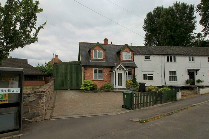 3 Bedroom Semi-Detached House To Rent In Cross Street, Hathern, LE12