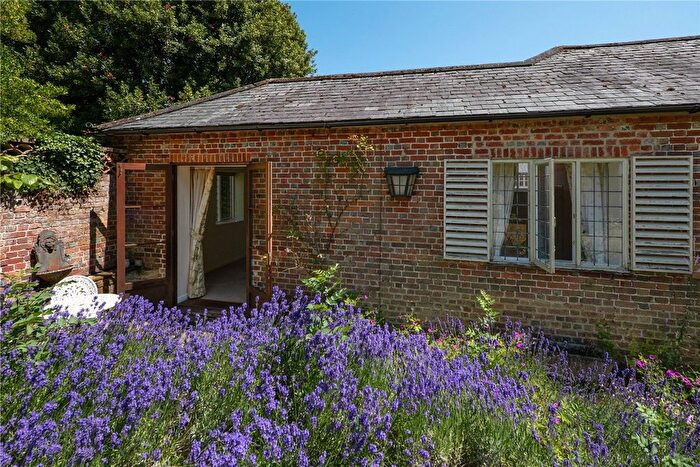 1 Bedroom Bungalow To Rent In Woodlands Road, Adisham, Canterbury, Kent, CT3
