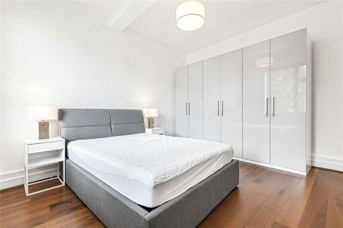 2 Bedroom Apartment To Rent In Boundary Street, Shoreditch, London, E2