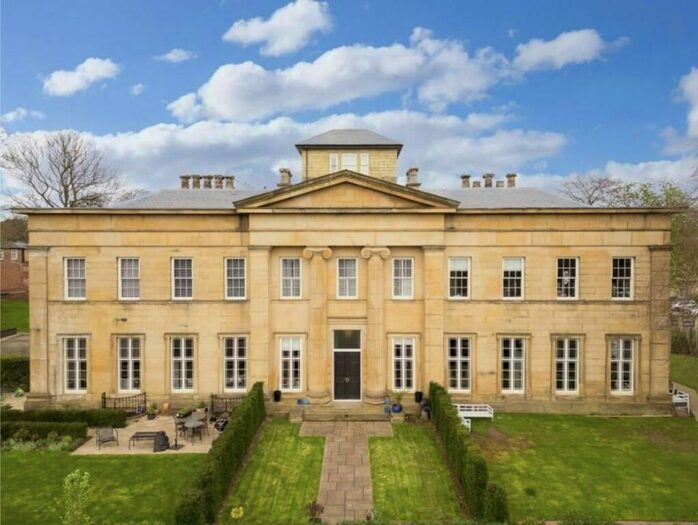 4 Bedroom Town House To Rent In The Hall, Mansion House, LS7