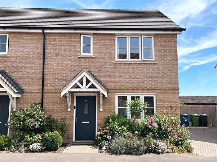 2 Bedroom Semi-Detached House To Rent In Howells Way, Hardwick, CB23