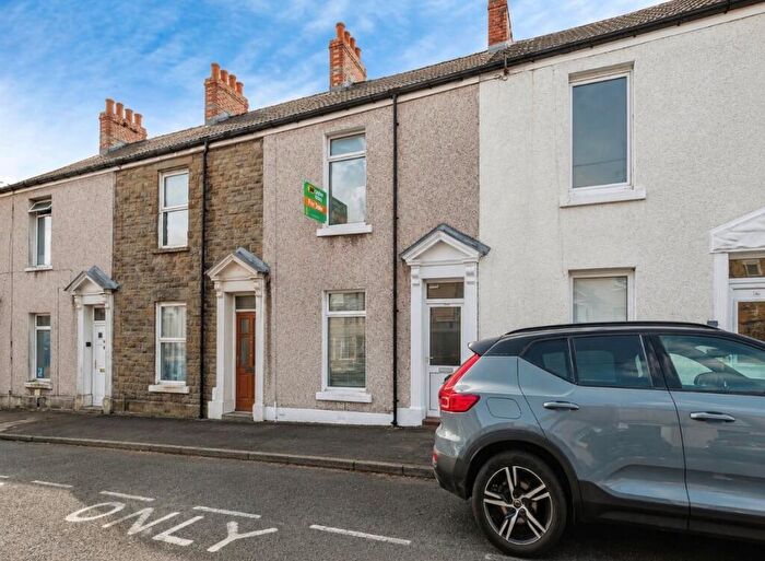 2 Bedroom Terraced House For Sale In Graham Street, Swansea, SA1