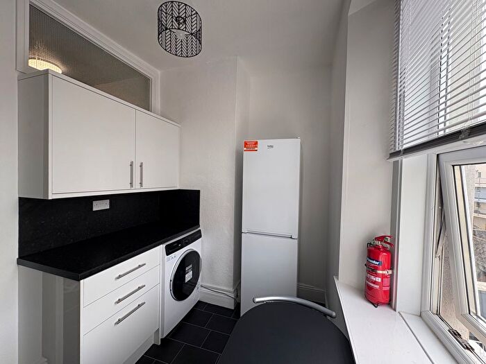 1 Bedroom Flat To Rent In Southside Street, Plymouth, PL1