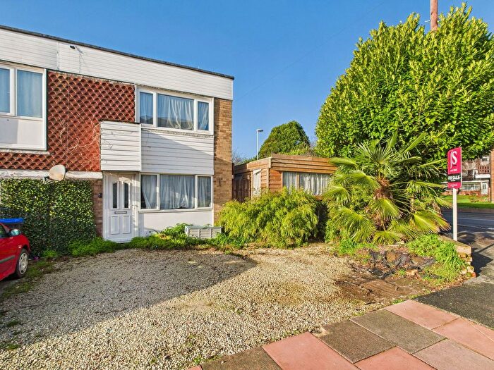 4 Bedroom End Terrace House For Sale In Greenland Road, Worthing, BN13