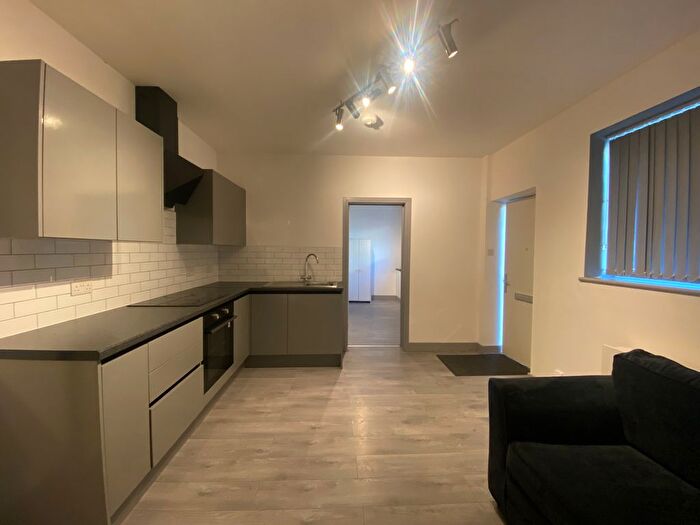 1 Bedroom Flat To Rent In Windmill Hill, B63