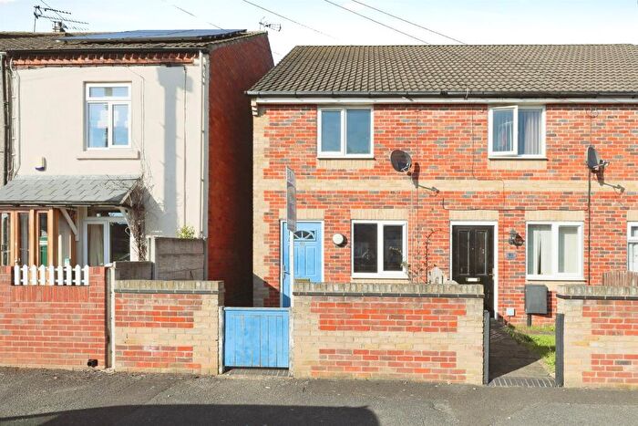 2 Bedroom End Of Terrace House For Sale In King Street, Hodthorpe, Worksop, S80
