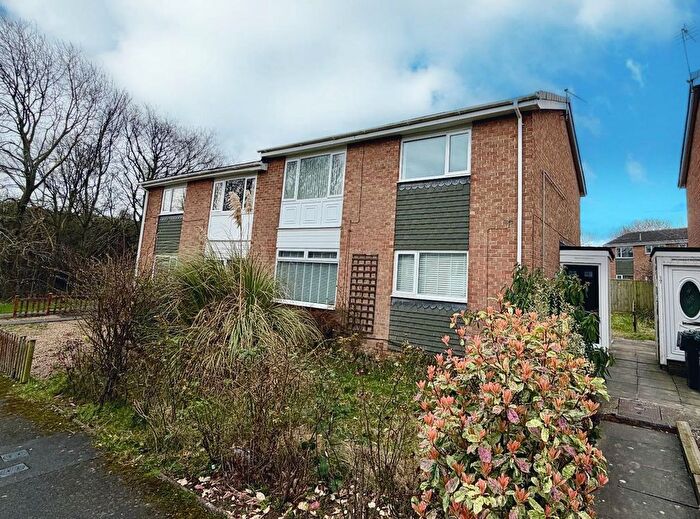 2 Bedroom Flat To Rent In Roundsway, Marton-In-Cleveland, Middlesbrough, TS7